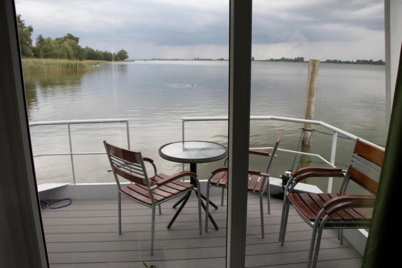 Houseboat Uitzicht Over Veluwemeer, Natuurlokatie, Prachtige Vergezichten بيدينغويزين المظهر الخارجي الصورة