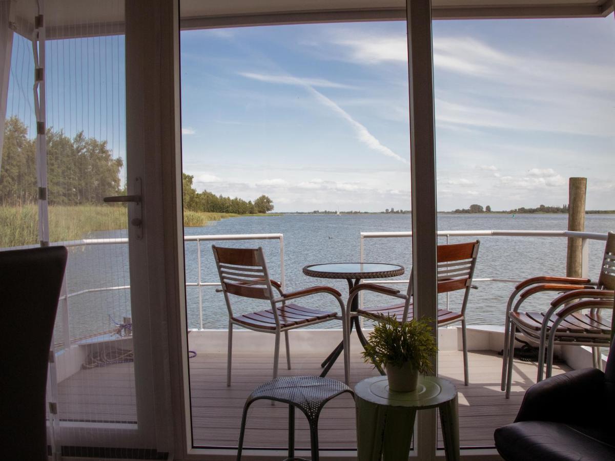 Houseboat Uitzicht Over Veluwemeer, Natuurlokatie, Prachtige Vergezichten بيدينغويزين المظهر الخارجي الصورة